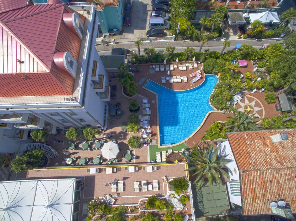 Park Hotel Pineta Caorle Exterior photo